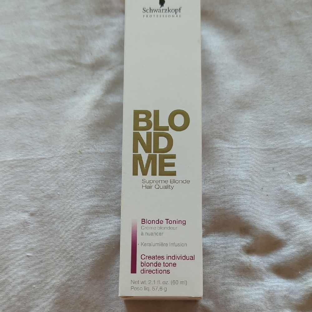 Schwarzkopf Blond Me Professional Hair Color/Toner In Strawberry New